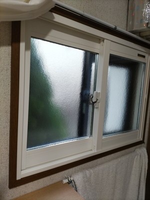 【内窓DIY】愛媛県新居浜市「洗面所と玄関キレイに取り付けできました」 S様邸内窓